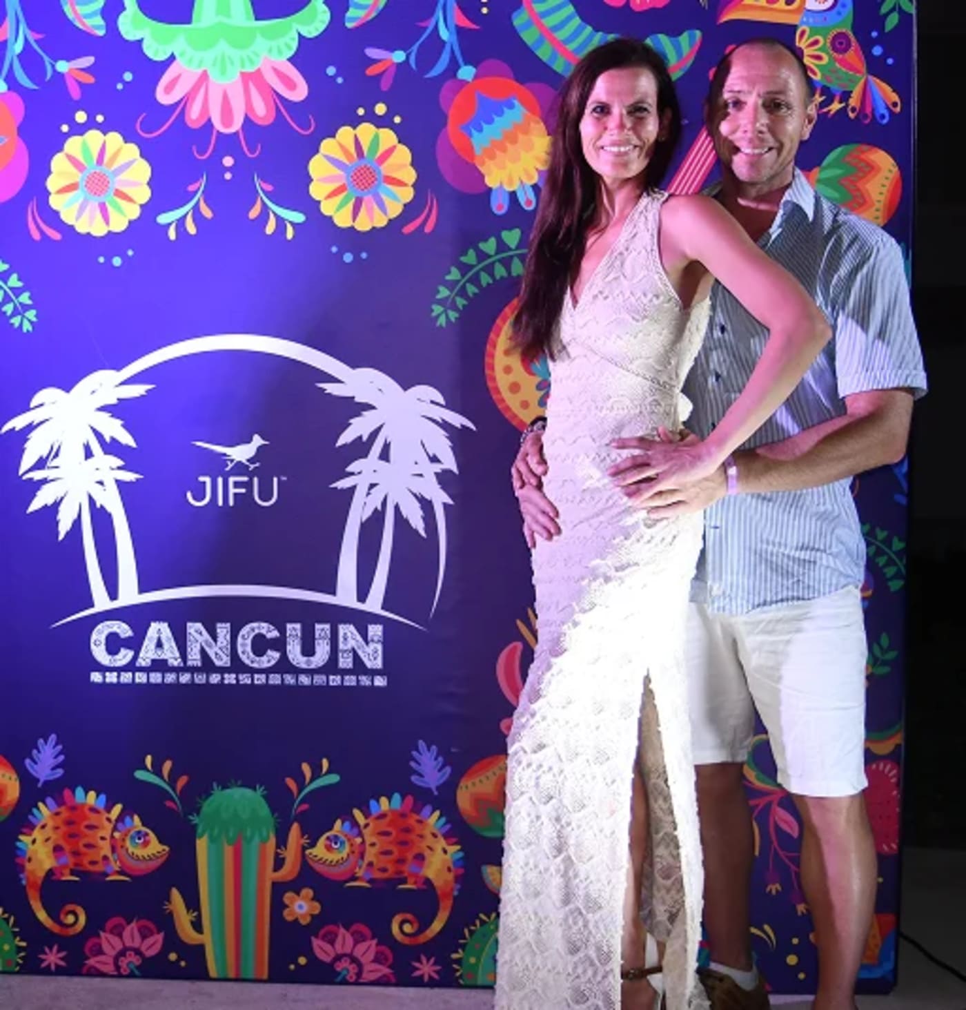 Guests at the White Party dinner